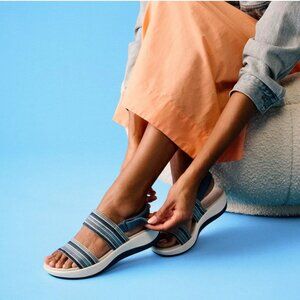 Clarks Arla Stroll